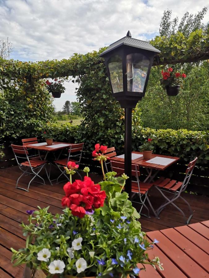 Gaestehaus Am Herrendeich Hotell Nordstrand Eksteriør bilde